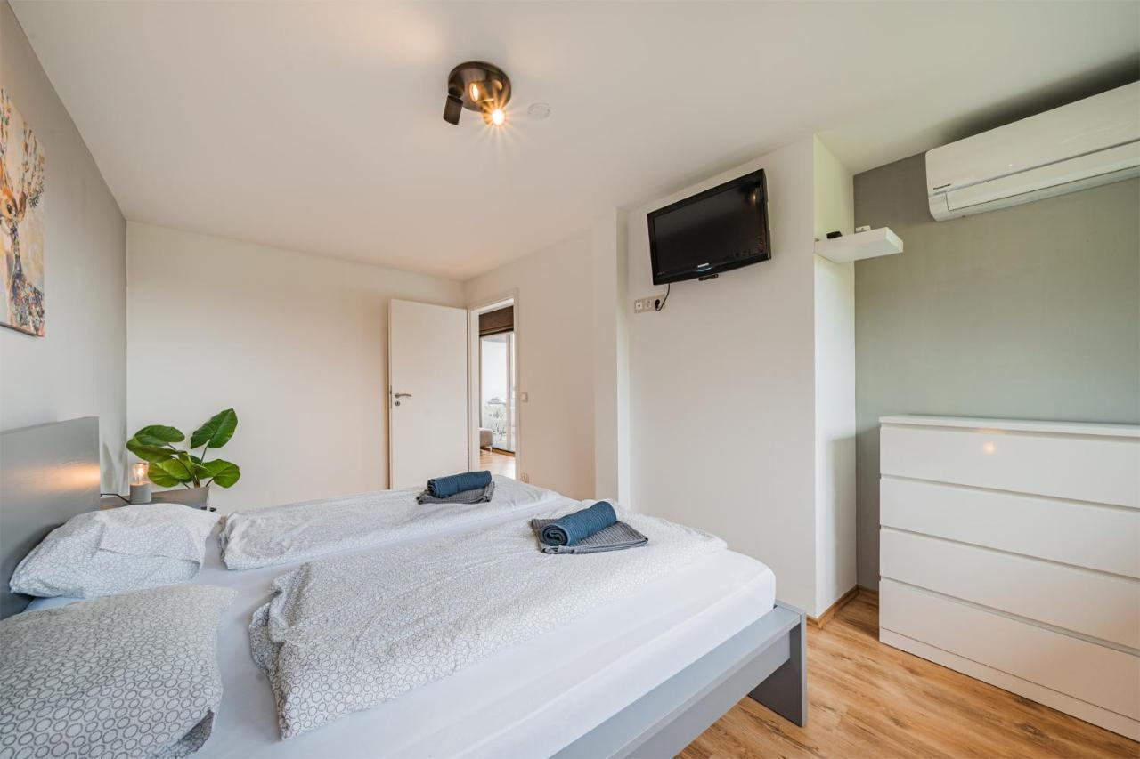 Panorama-Apartments In Unmittelbarer See-Nahe Шифлинг-ам-Зее Екстериор снимка